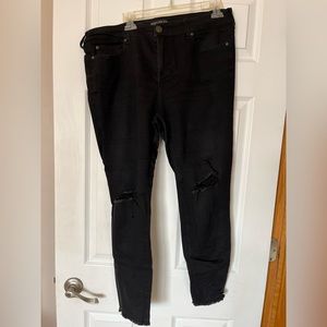 Size 14 plus sized Forever21 brand black washed denim jeans